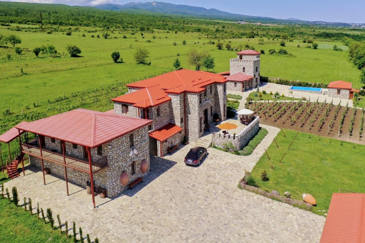 Chateau Tetri Bairagebi White Flags Kisiskhevi Luaran gambar