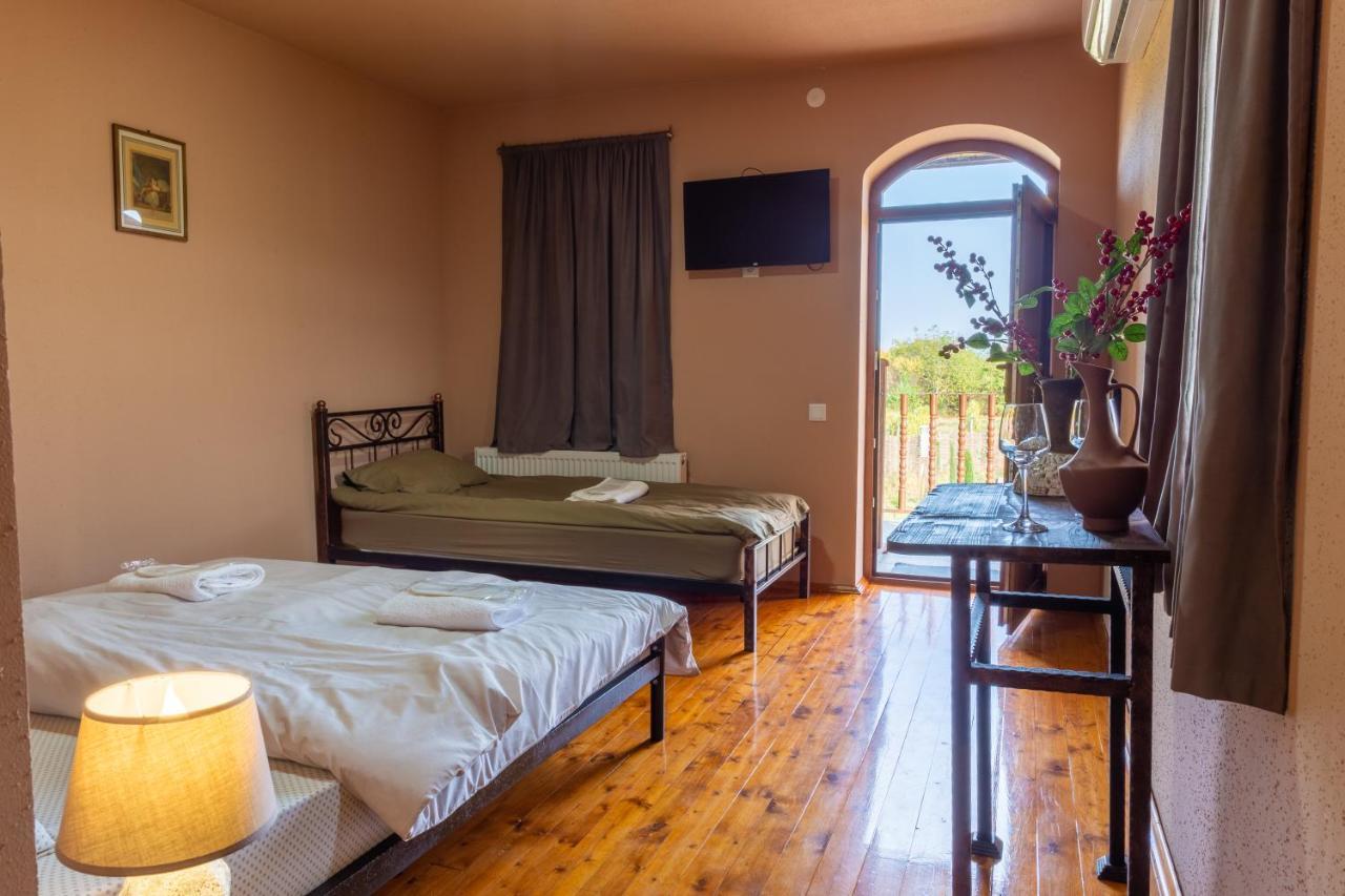 Chateau Tetri Bairagebi White Flags Kisiskhevi Luaran gambar