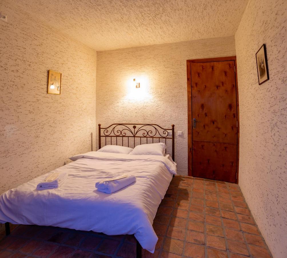 Chateau Tetri Bairagebi White Flags Kisiskhevi Luaran gambar